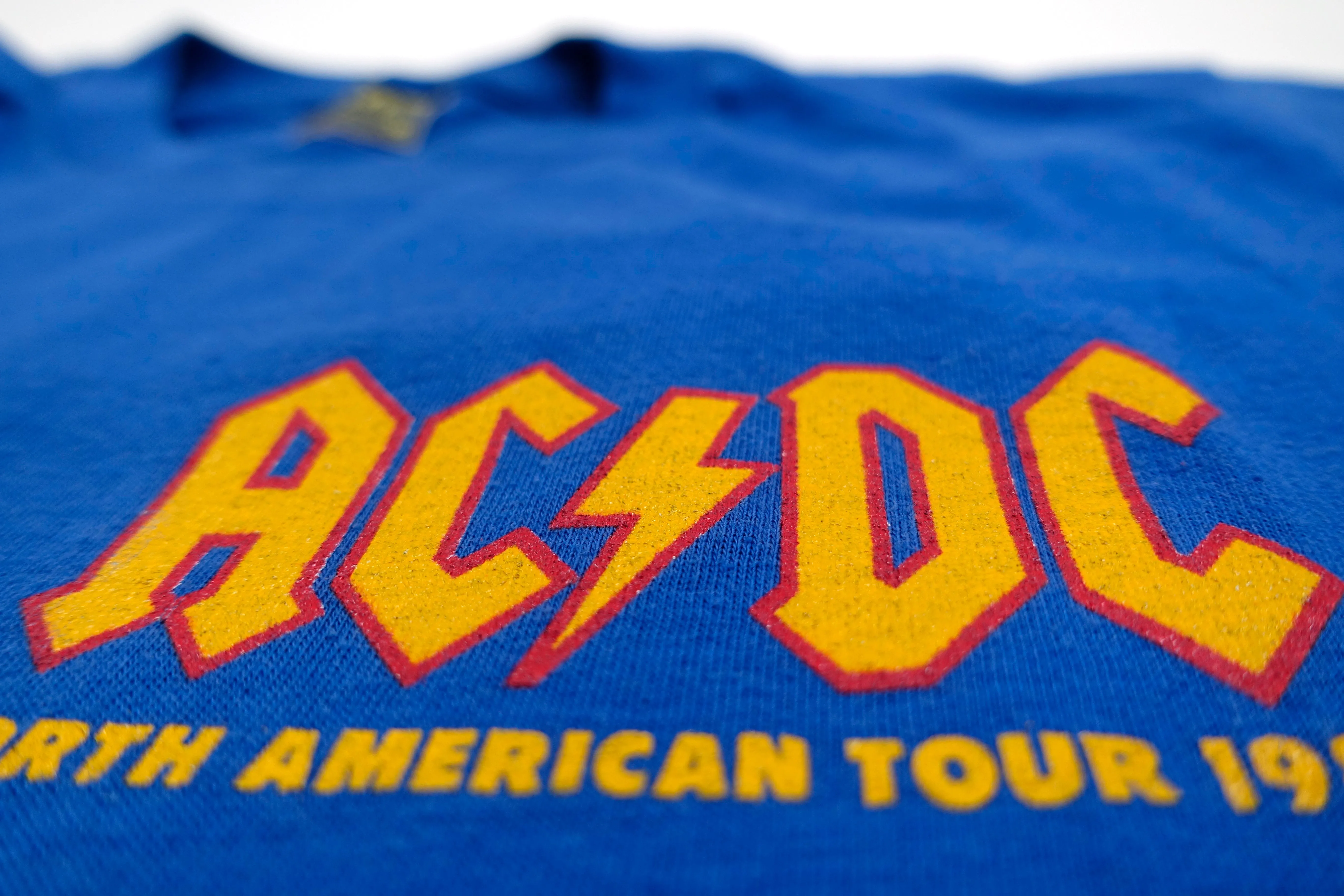 AC/DC - Who Made Who North American 1986 Tour Shirt Size Medium / Small