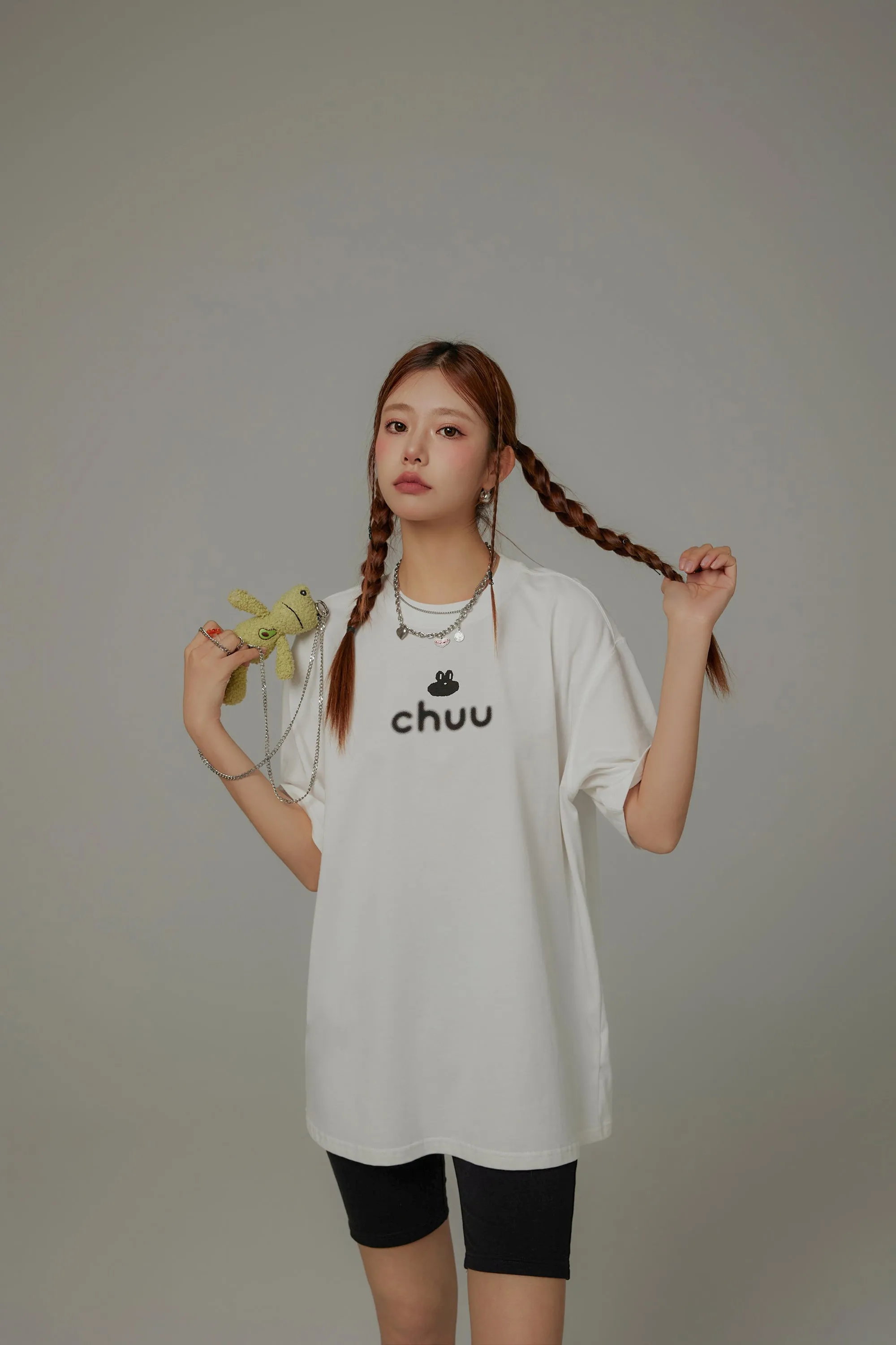 Chuu Lettering Basic Loose-Fitting T-Shirt