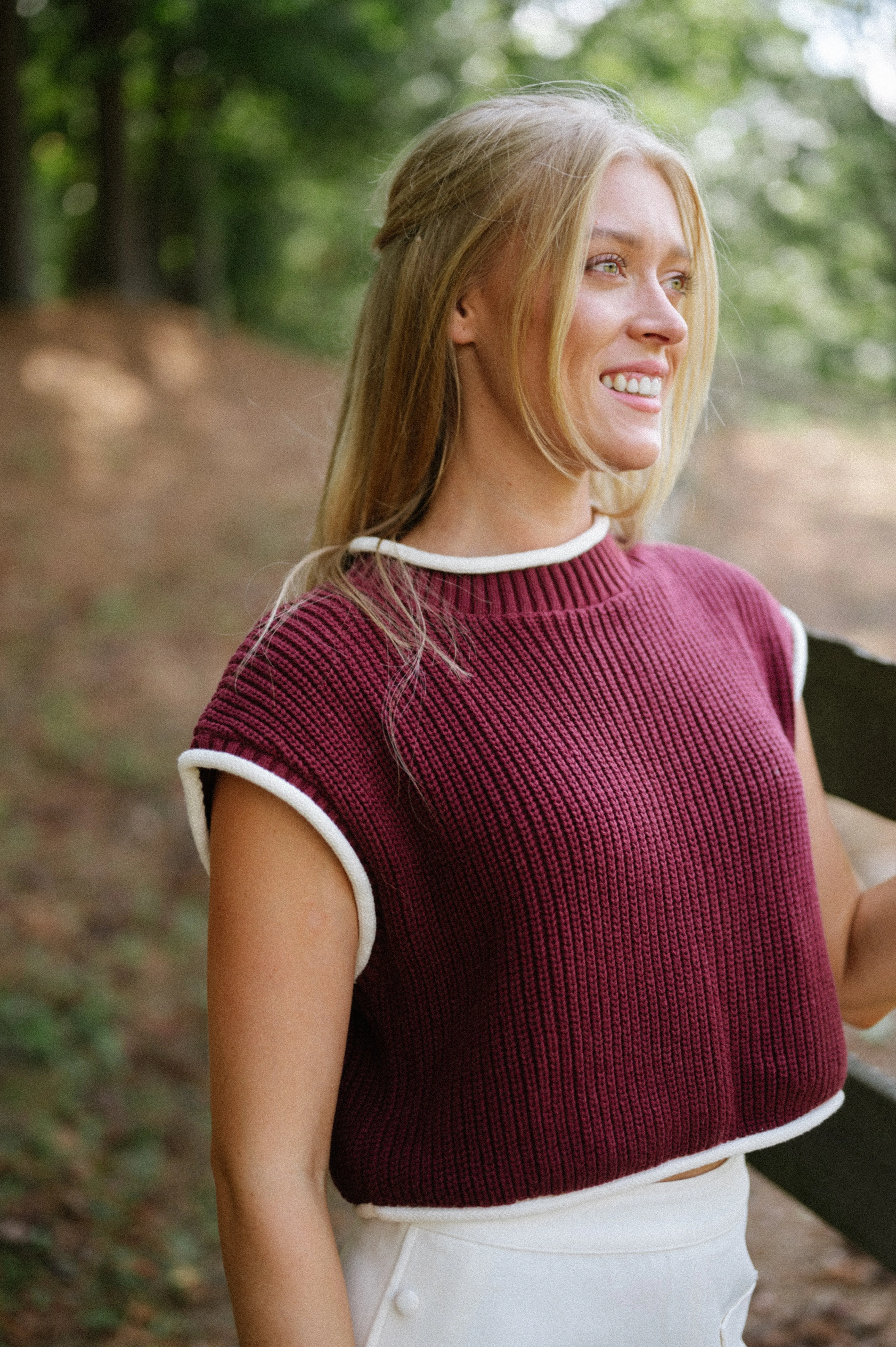 Contrast Detail Sweater-Maroon