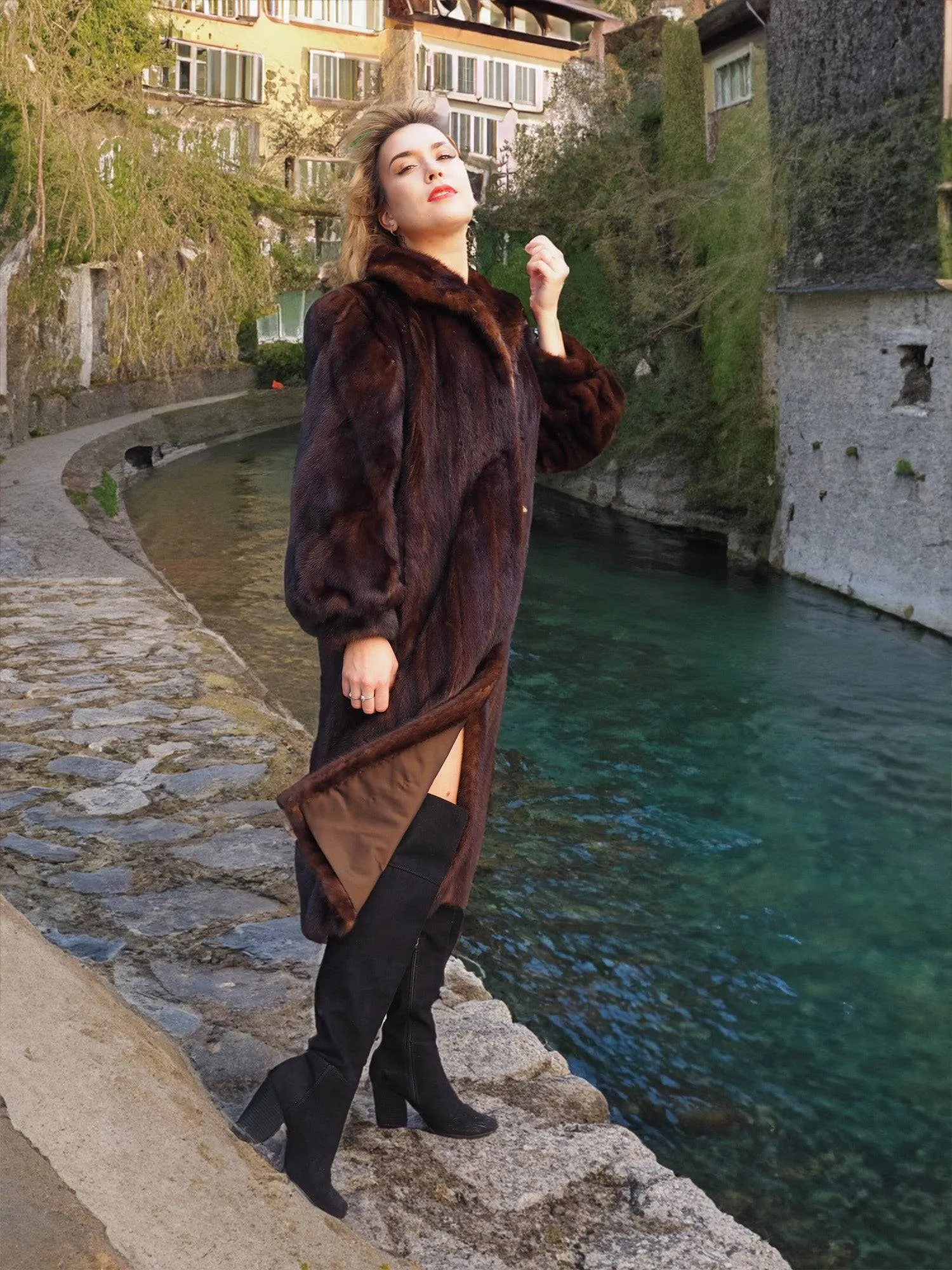 Dark Mahogany Brown Vintage Mink Fur Coat Coats M P