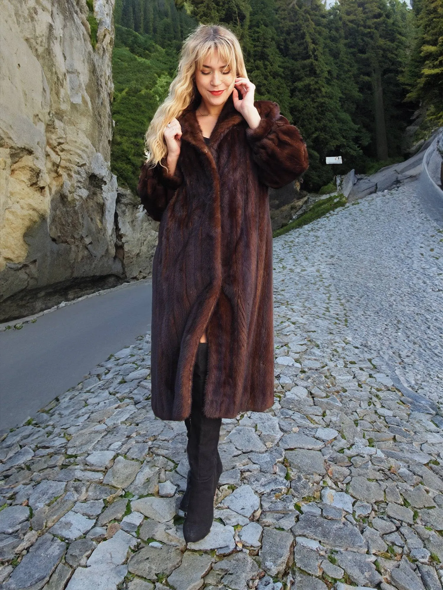 Dark Mahogany Brown Vintage Mink Fur Coat Coats M P