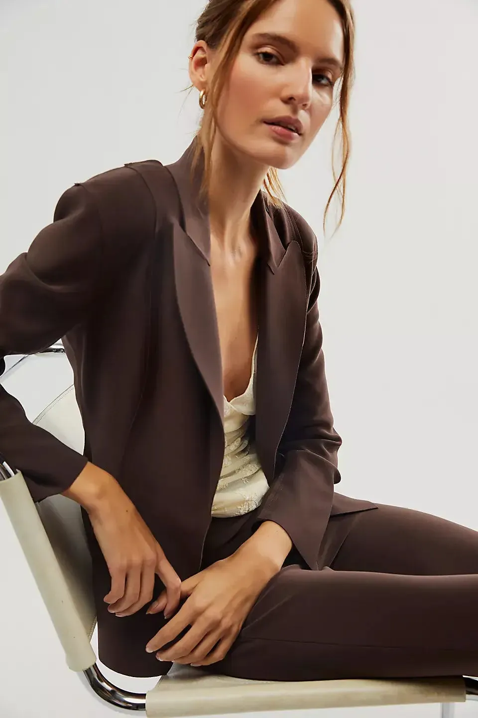 Kamali pant suit