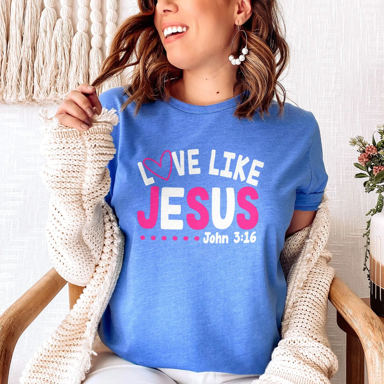 Love Like Jesus - John 3:16 Tee